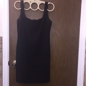 3/$9 Laundry by Shelli Segal black dress size 6
